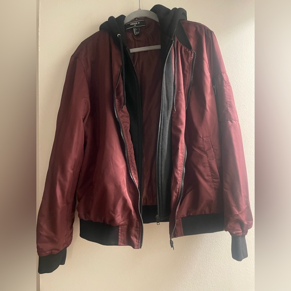 Men’s Jacket - Picture 4 of 5